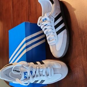 Adida Samba OG Womens White and Black Sneakers
